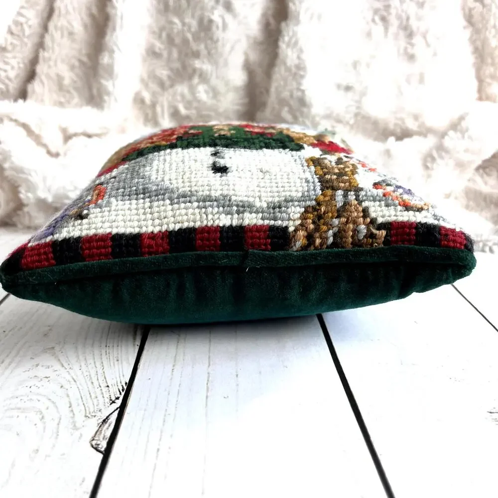 Unbranded vtg needlepoint